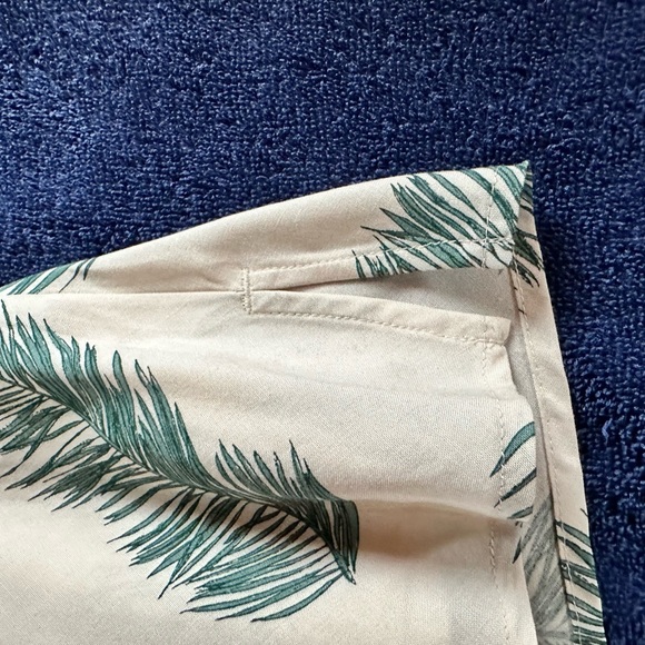 Bravissimo Cami Size 6 Palm Print NWT, 19” pit to pit, 19” overall length - Picture 11 of 12